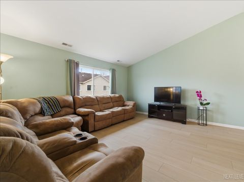 Tiny photo for 209 Nicole Drive #B, South Elgin, IL 60177 (MLS # 12580543)