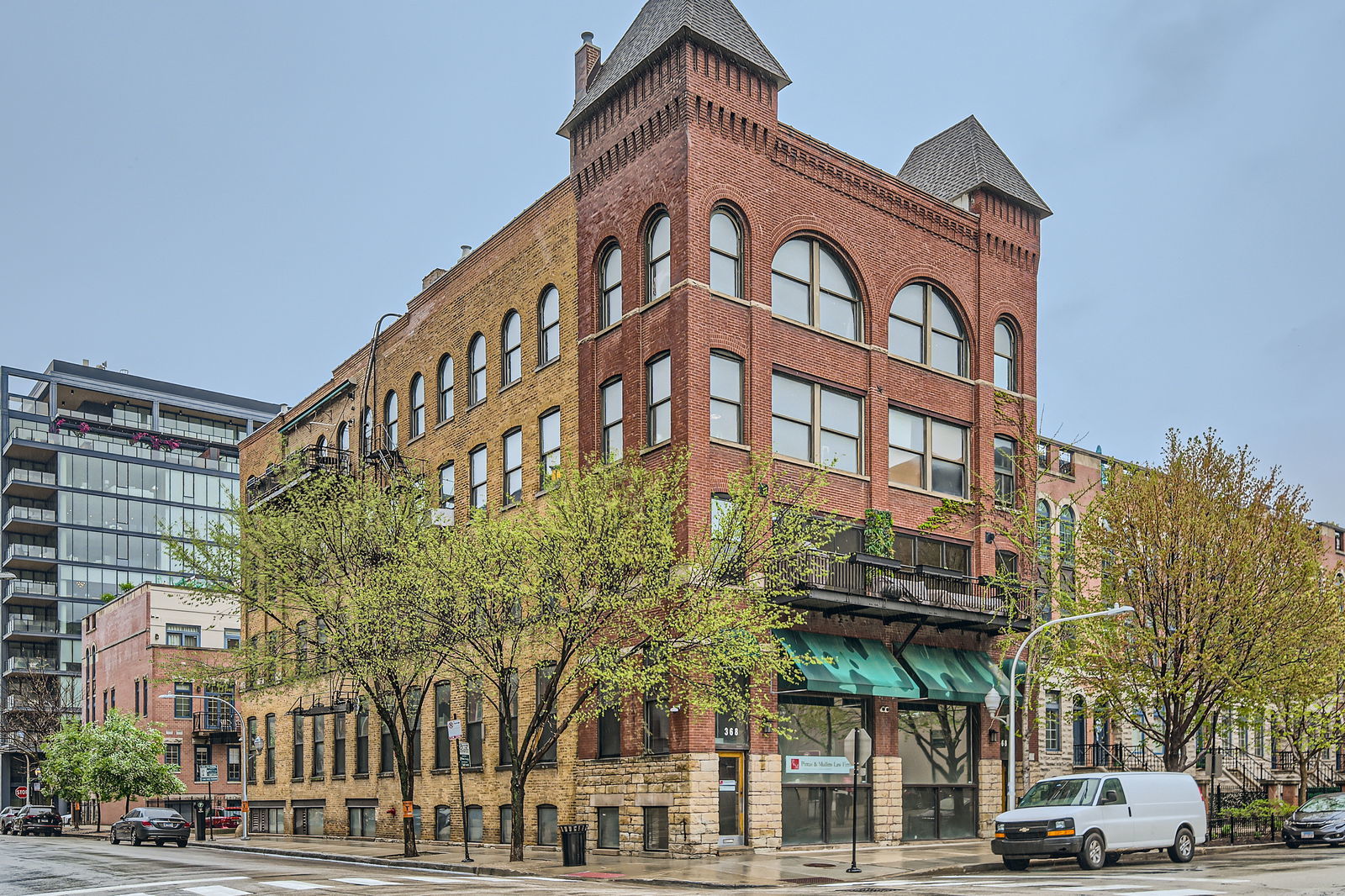 368 W Huron Street 2N