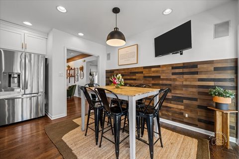 Tiny photo for 804 Dow Avenue, Geneva, IL 60134 (MLS # 12582438)