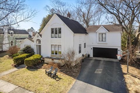 Tiny photo for 804 Dow Avenue, Geneva, IL 60134 (MLS # 12582438)