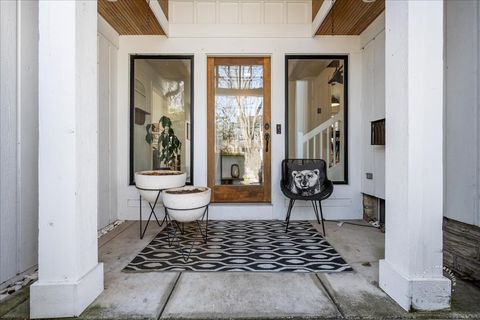 Tiny photo for 804 Dow Avenue, Geneva, IL 60134 (MLS # 12582438)