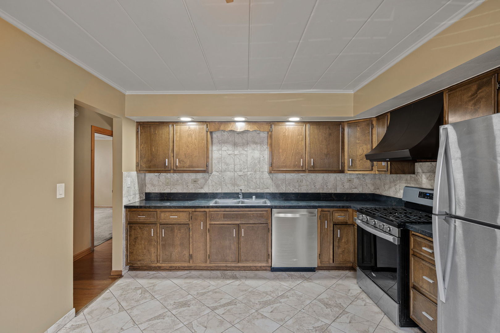 1039 N Harlem Avenue 1SC