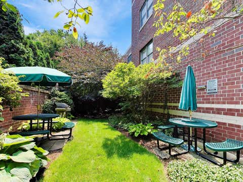 Tiny photo for 1107 Greenleaf Avenue #2I, Wilmette, IL 60091 (MLS # 12705082)