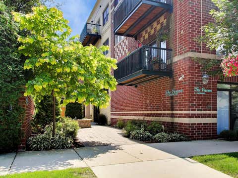 Photo of 1107 Greenleaf Avenue #2I, Wilmette, IL 60091 (MLS # 12705082)
