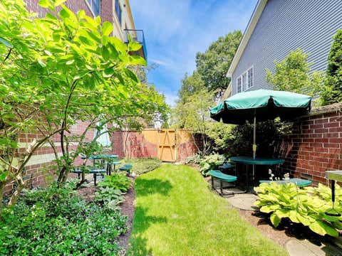 Tiny photo for 1107 Greenleaf Avenue #2I, Wilmette, IL 60091 (MLS # 12705082)