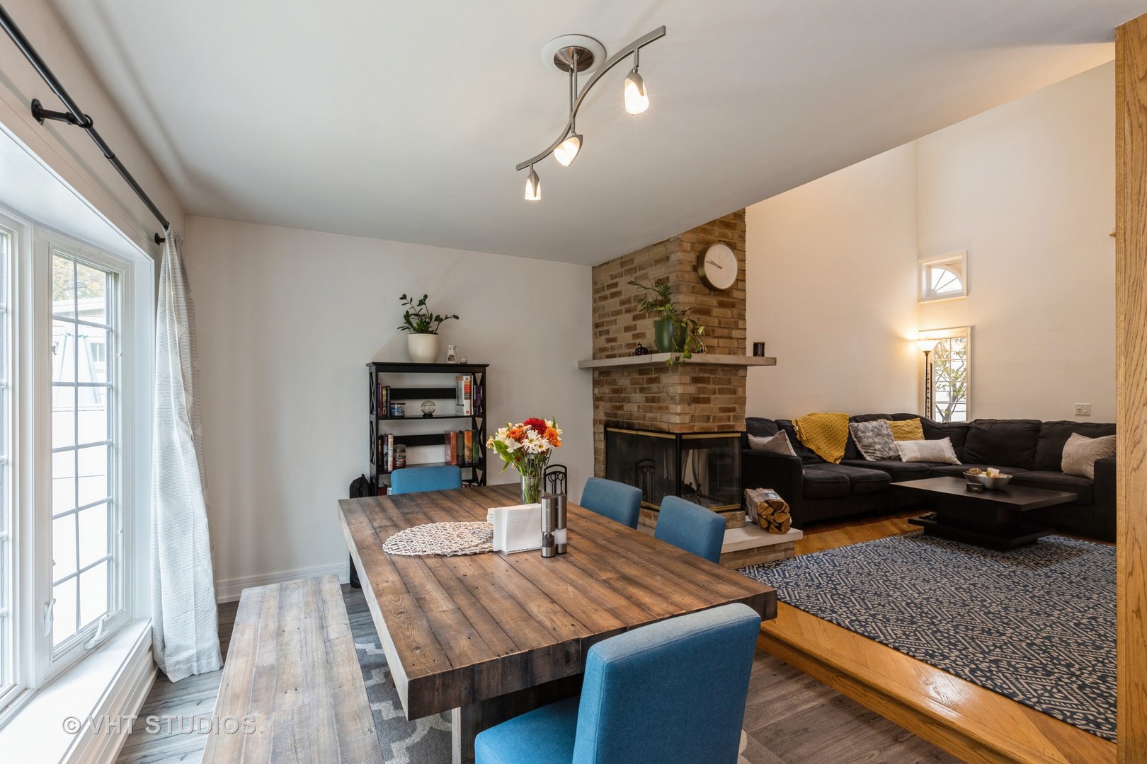 6634 W WOOD RIVER Drive