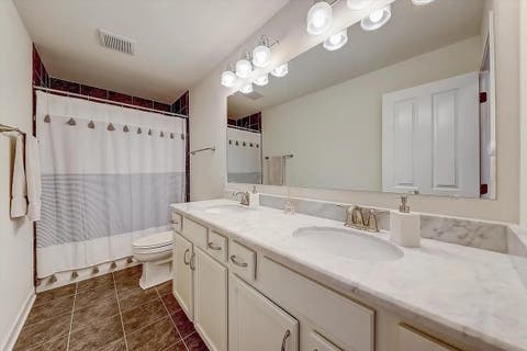 Tiny photo for 1329 Mcintosh Drive, Mundelein, IL 60060 (MLS # 12664969)