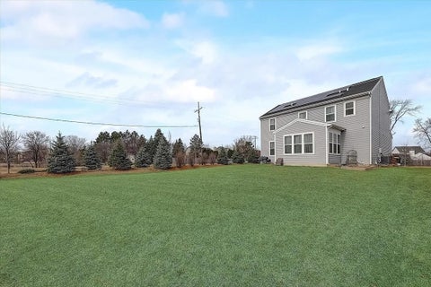 Tiny photo for 1329 Mcintosh Drive, Mundelein, IL 60060 (MLS # 12664969)