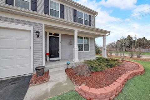 Tiny photo for 1329 Mcintosh Drive, Mundelein, IL 60060 (MLS # 12664969)