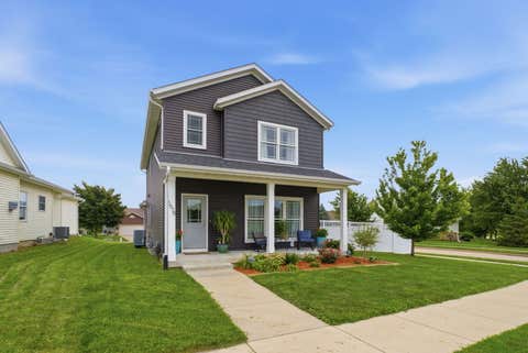 Photo of 1678 Olde Brandy Lane, Davenport, IA 52807 (MLS # 12736729)