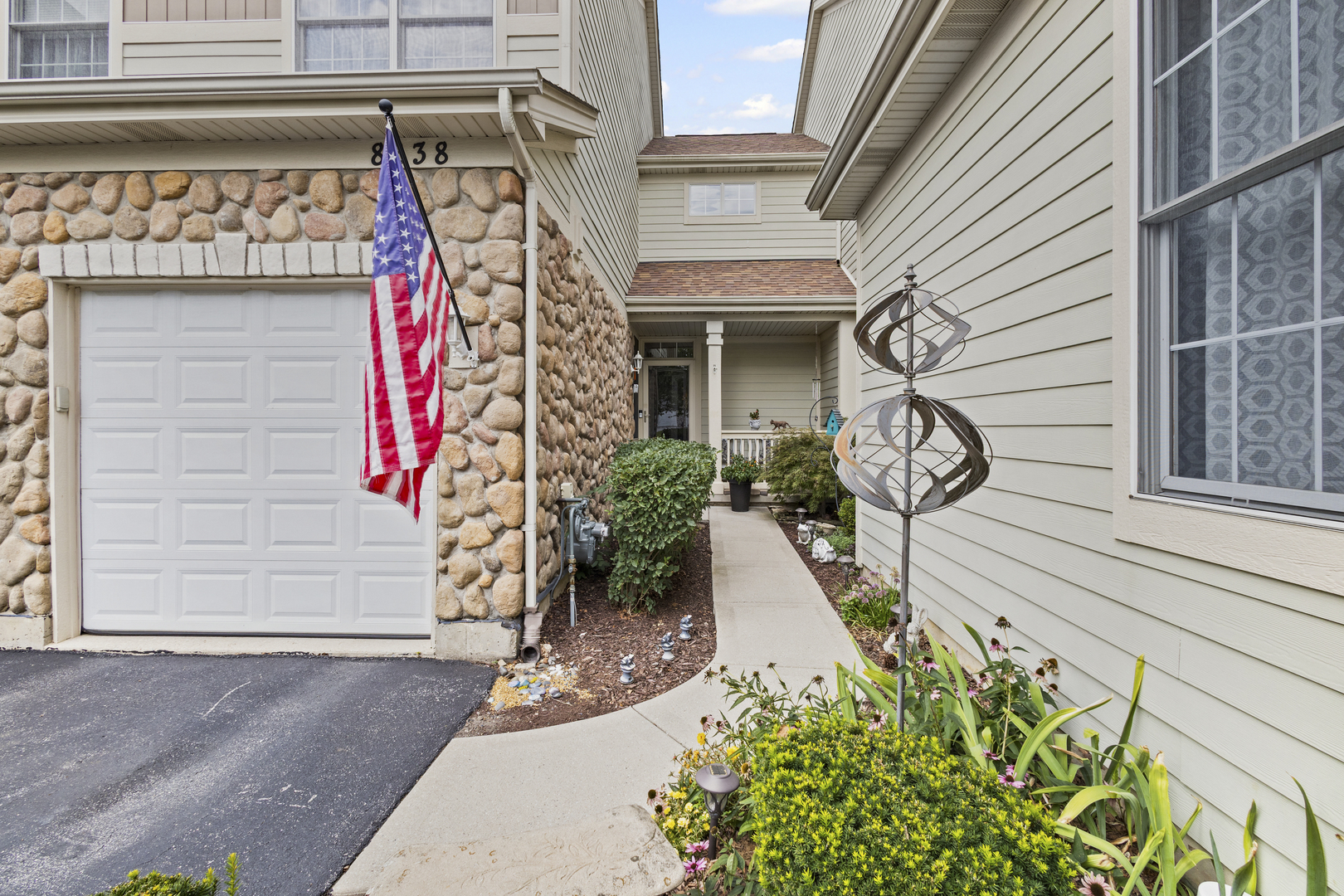 8638 SADDLEBRED Court