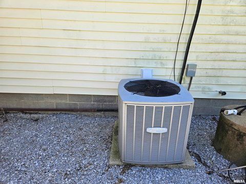 Tiny photo for 550 S VIENNA Road, Olmsted, IL 62970 (MLS # EB447016)