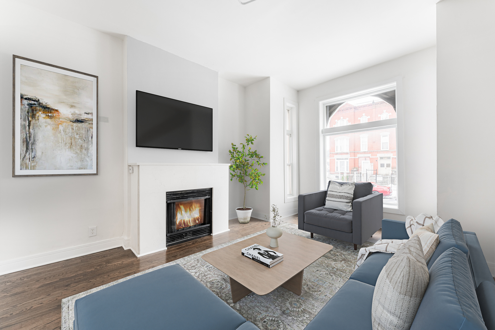 3216 W Walnut Street