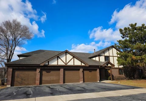 Photo of 6790 180th Street #2, Tinley Park, IL 60477 (MLS # 12581908)