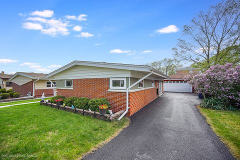 Photo of Evergreen Park, IL 60805 (MLS # 12601872)