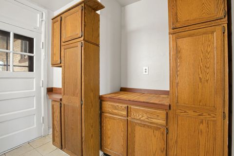 Tiny photo for 6761 N Artesian Avenue #2H, Chicago, IL 60645 (MLS # 12620447)
