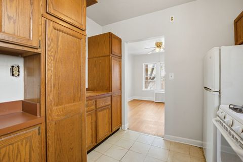 Tiny photo for 6761 N Artesian Avenue #2H, Chicago, IL 60645 (MLS # 12620447)