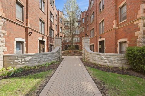 Tiny photo for 6761 N Artesian Avenue #2H, Chicago, IL 60645 (MLS # 12620447)