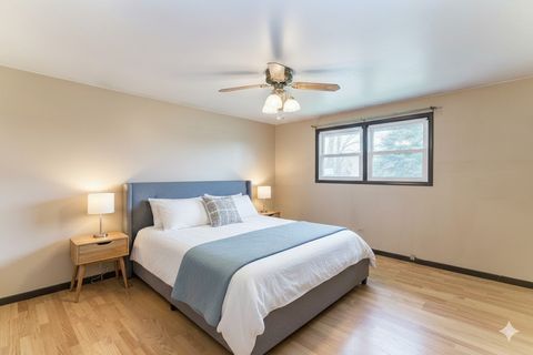 Tiny photo for 7120 S 86th Avenue, Justice, IL 60458 (MLS # 12518916)