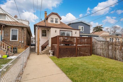 Tiny photo for 2513 N New England Avenue, Chicago, IL 60707 (MLS # 12572516)