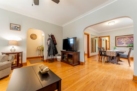 Tiny photo for 2513 N New England Avenue, Chicago, IL 60707 (MLS # 12572516)