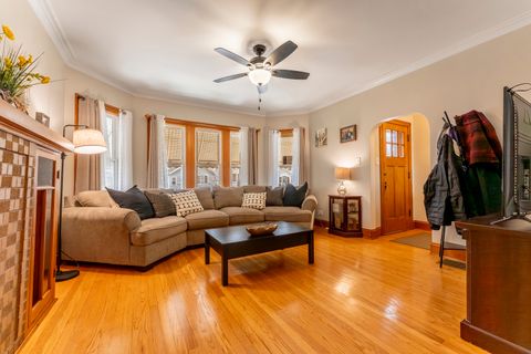 Tiny photo for 2513 N New England Avenue, Chicago, IL 60707 (MLS # 12572516)