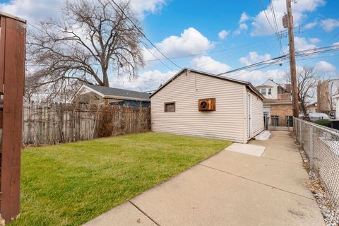 Tiny photo for 2513 N New England Avenue, Chicago, IL 60707 (MLS # 12572516)
