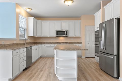 Tiny photo for 621 Mansfield Way, Oswego, IL 60543 (MLS # 12534131)