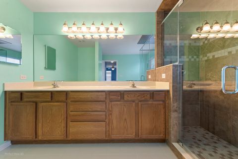 Tiny photo for 621 Mansfield Way, Oswego, IL 60543 (MLS # 12534131)