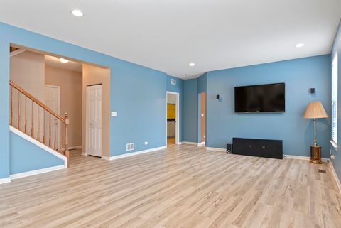 Tiny photo for 621 Mansfield Way, Oswego, IL 60543 (MLS # 12534131)