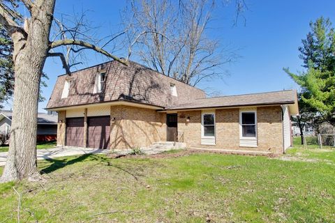 Photo of 1820 Bolson Drive, Downers Grove, IL 60516 (MLS # 12608480)