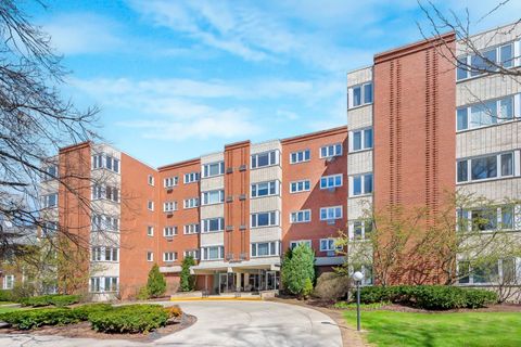 Photo of 2033 Sherman Avenue #507, Evanston, IL 60201 (MLS # 12682239)