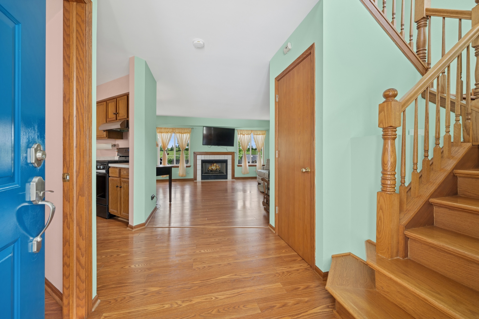 1216 Kensington Drive