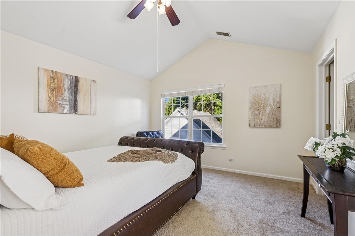 Waukegan, Illinois 60087, United States, 3 Bedrooms Bedrooms, ,3 BathroomsBathrooms,Residential,Active,248888