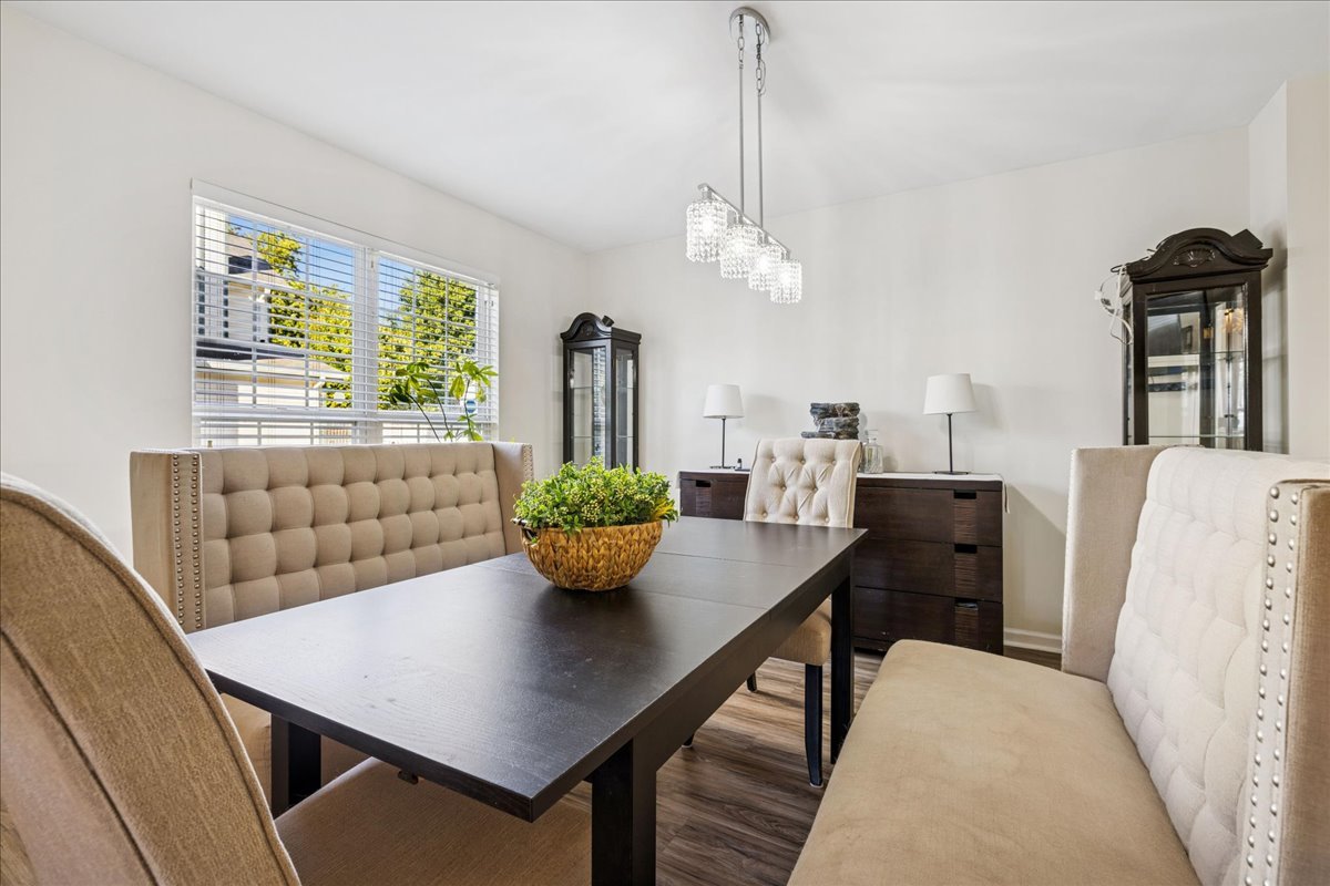 Waukegan, Illinois 60087, United States, 3 Bedrooms Bedrooms, ,3 BathroomsBathrooms,Residential,Active,248888