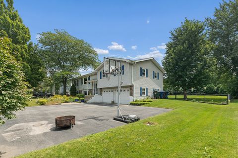 Tiny photo for 920 Regent Street, New Lenox, IL 60451 (MLS # 12708381)
