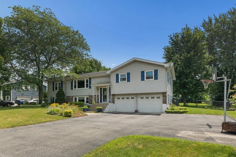 Tiny photo for 920 Regent Street, New Lenox, IL 60451 (MLS # 12708381)