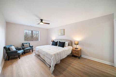 Tiny photo for 10 Trafalgar Square #403, Lincolnshire, IL 60069 (MLS # 12613325)