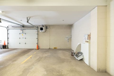 Tiny photo for 10 Trafalgar Square #403, Lincolnshire, IL 60069 (MLS # 12613325)