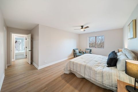 Tiny photo for 10 Trafalgar Square #403, Lincolnshire, IL 60069 (MLS # 12613325)