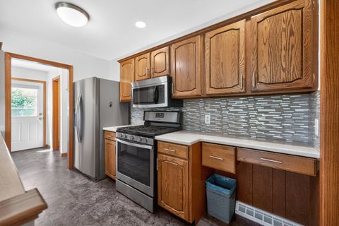 Tiny photo for 112 Stoney Creek Drive, DeKalb, IL 60115 (MLS # 12668360)