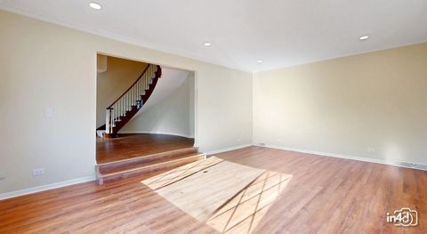 Tiny photo for 7942 COUNTRY CLUB Lane, Elmwood Park, IL 60707 (MLS # 12464161)