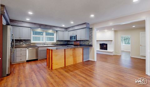 Tiny photo for 7942 COUNTRY CLUB Lane, Elmwood Park, IL 60707 (MLS # 12464161)