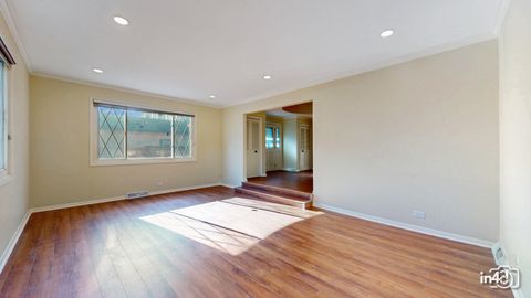 Tiny photo for 7942 COUNTRY CLUB Lane, Elmwood Park, IL 60707 (MLS # 12464161)