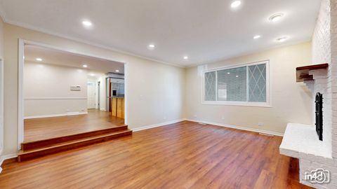 Tiny photo for 7942 COUNTRY CLUB Lane, Elmwood Park, IL 60707 (MLS # 12464161)