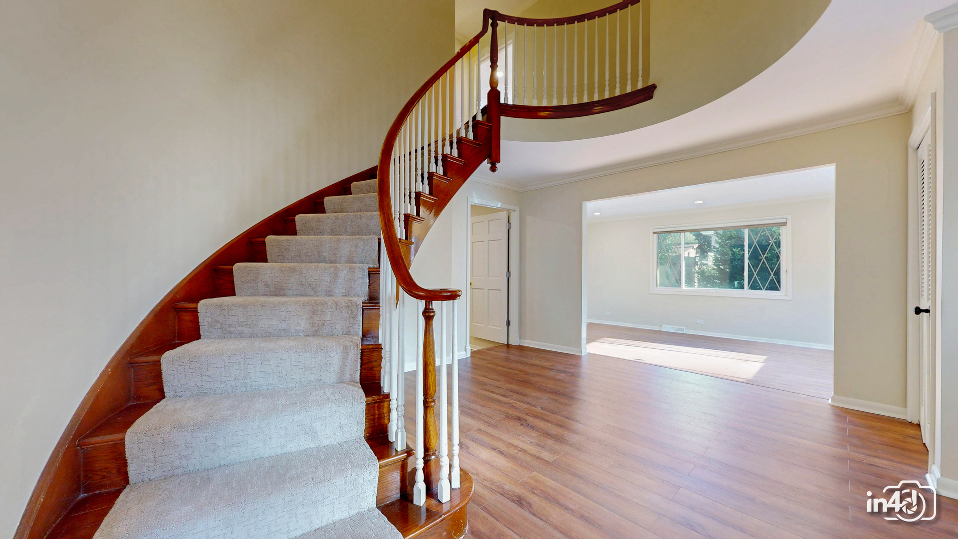 7942 COUNTRY CLUB Lane