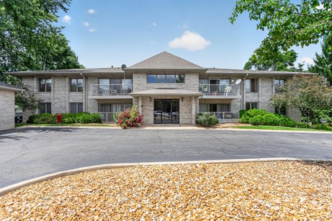 Photo of 1011 Ashley Court S #2D, Lockport, IL 60441 (MLS # 12677919)