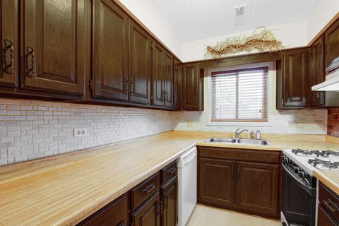 Tiny photo for 1940 183rd Street #1D, Homewood, IL 60430 (MLS # 12472355)