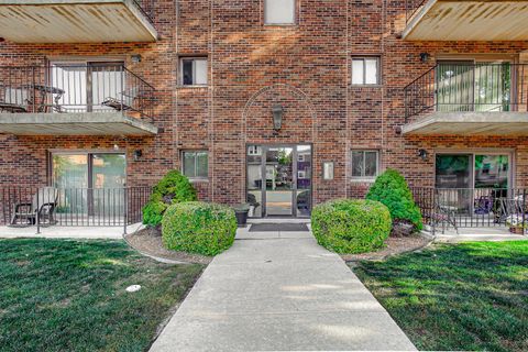 Tiny photo for 1940 183rd Street #1D, Homewood, IL 60430 (MLS # 12472355)