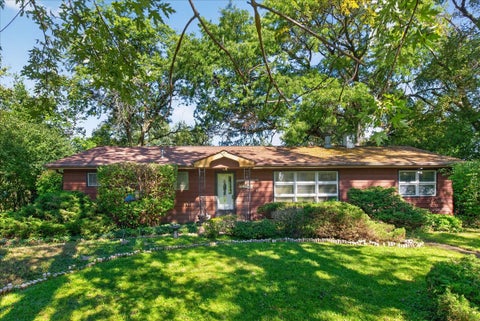 Photo of 17W342 White Pine Road, Bensenville, IL 60106 (MLS # 12769982)